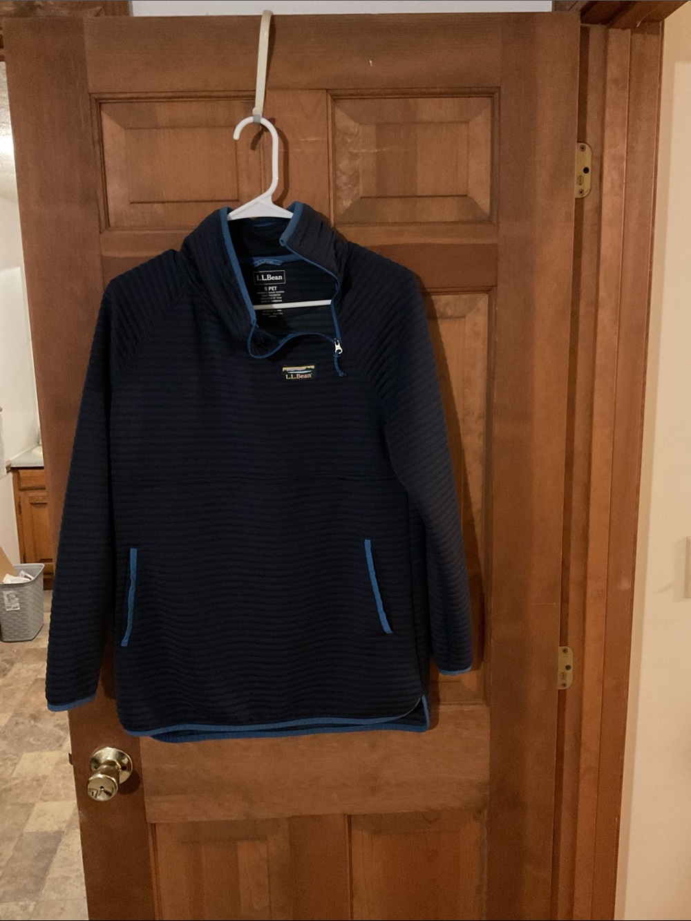 Woman’s L L Bean AirLight blue top size SP